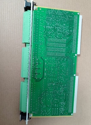 IOC4T 200-560-000-114 I/O-Karte fungiert als Signal-Schnittstelle für Maschinenschutz und Grundzustandsüberwachung