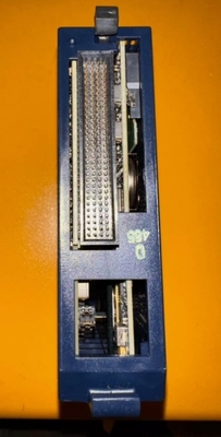 IC695CPE305 GE Durchführung der Echtzeitkontrolle von Maschinenprozessen und Materialhandling-Systemen