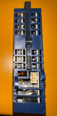 IC695CPE305 GE Durchführung der Echtzeitkontrolle von Maschinenprozessen und Materialhandling-Systemen