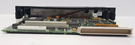 IC697CPU731 GE 12 MHz 32 Kbyte Zentralverarbeitungseinheit Einzelslot CPU 512 Eingaben und Ausgänge