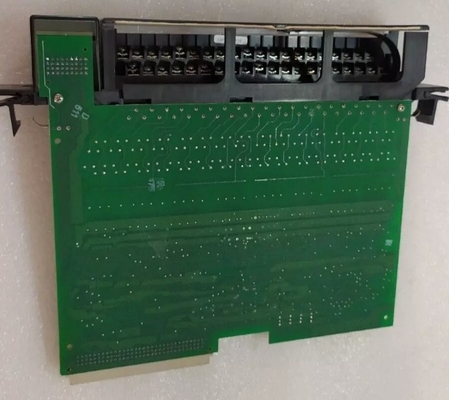 IC697MDL653 GE Diskrete Eingangsmodule 24 Volt Gleichspannung Positiv/Negativ Logik 32 Punkte