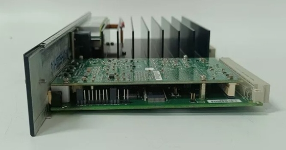 IC698CPE030 GE Zentralverarbeitungseinheit CPU kommuniziert mit I/O und Smart Option Modul