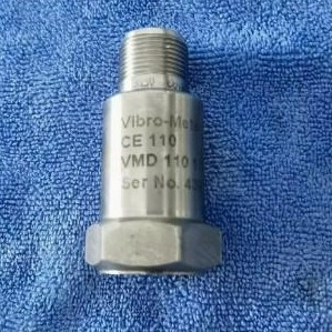 CE110 110-100-CT-VO Vibrationsbeschleunigungssensor