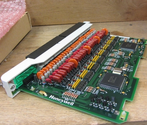 Honeywell 621-1180RC 115 VAC Digital Input Board 32 PT PLC Modul