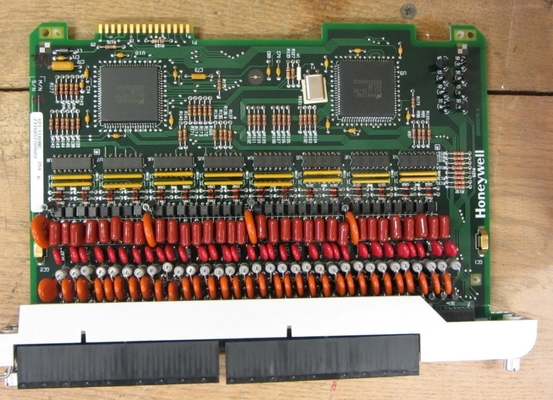 Honeywell 621-1180RC 115 VAC Digital Input Board 32 PT PLC Modul
