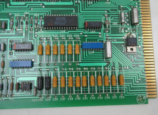 Honeywell 30731823-001 A/D Mux PLC-Schaltplatte 24Vdc 110mA Neuer Zustandssteuerungsmodul