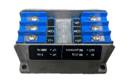 IPC704 244-704-000-042 A1-B03-C100-D100-E5-F2000-G0-H0-I0 Piezoelektrische Ladungssignal-Konditionierer zur Messung der Schwingungsgeschwindigkeit des Lagergehäuses