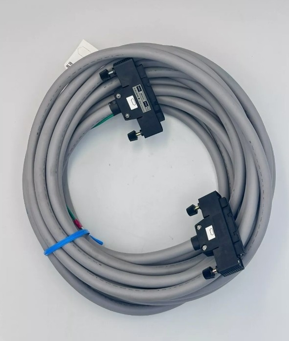 YOKOGAWA AKB331 Signalkabel 50-50 Pins zur Verbindung zwischen SDV144/531/53A/541/SAT145 und Terminalbrett