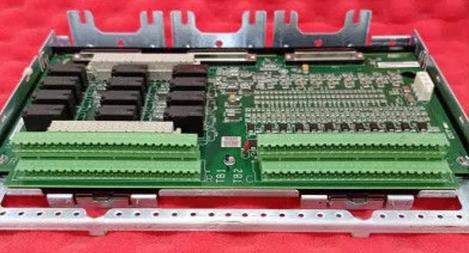 IS230TDBTH2A GE Discrete Input / Output Terminal Board TMR DIN Schienenmodul Turbinensteuerungslösungen