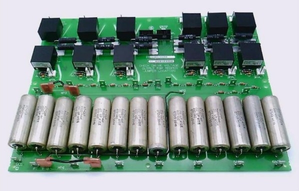 DS200PCCAG1A GE Power Connect Card EX2000 Intel Ultra Niederspannung Celeron 650 MHz