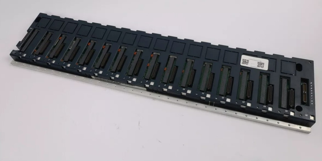 IC695CHS016 GE PAC Systems RX3i 16 Slot Hochgeschwindigkeitscontroller Basis unterstützt PCI und Serienbus